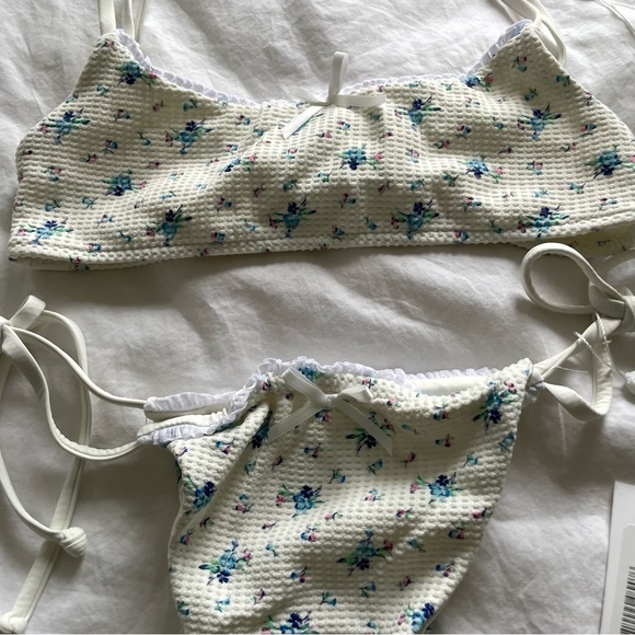 BNTW Frankie’s Bikinis waffle bikini set - Picture 2 of 5